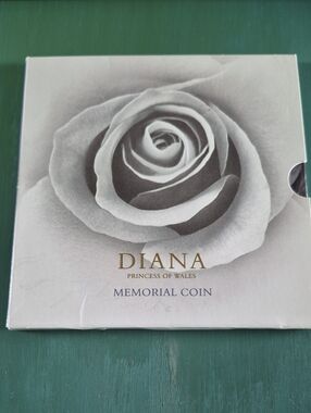 Diana Princess of Wales Memorial Coin - Silver & Gray Packaging
